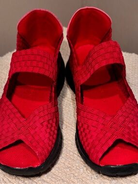 bernie mev. Red Woven Slip-On Mary Jane